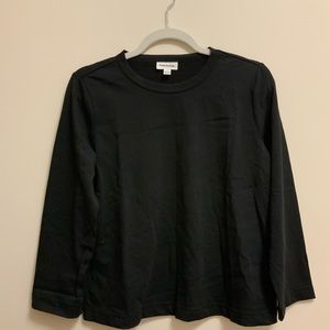 The Smooth Crewneck in Black